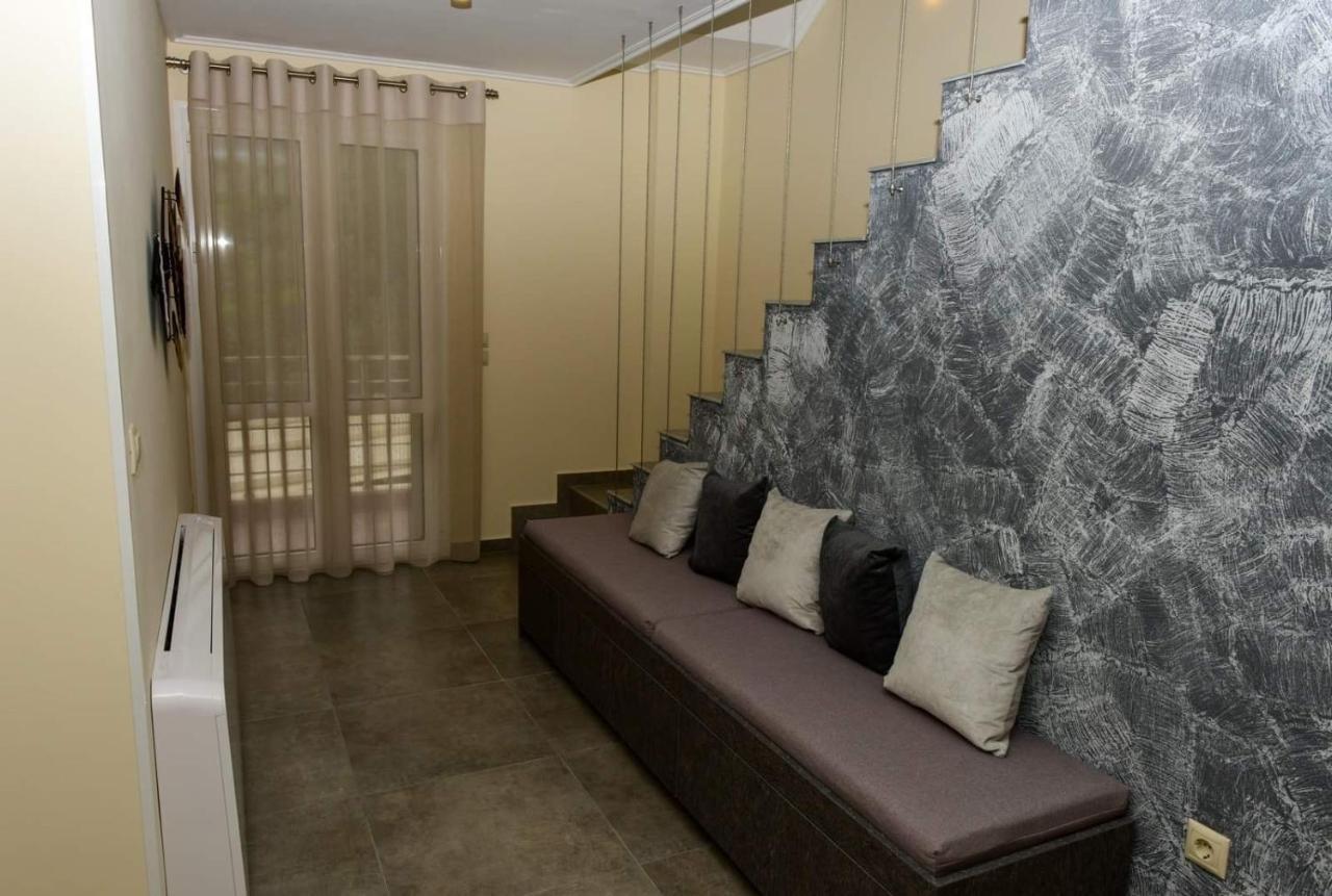 Nikole'S Villas Luxury 180M2 Tirós Екстериор снимка
