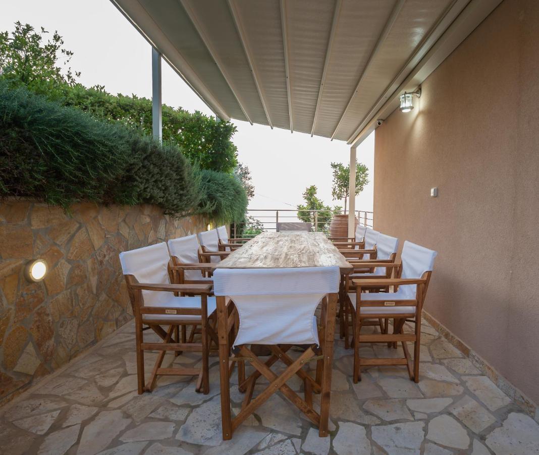Nikole'S Villas Luxury 180M2 Tirós Екстериор снимка